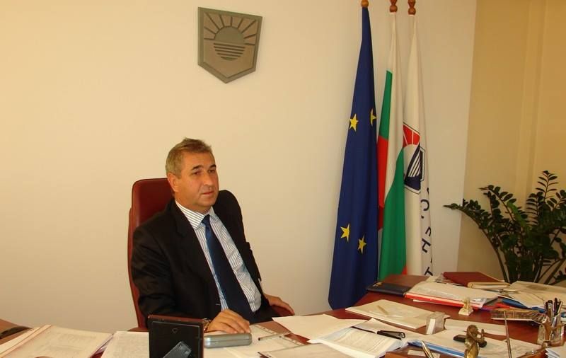 Проф. Петко Чобанов, Президент на БСУ: 25-те години в университета са най-смислените в живота ми - E-Burgas.com
